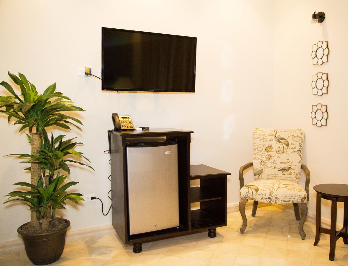 Hotel Presidente ลาส ทาบลาส ภายนอก รูปภาพ
