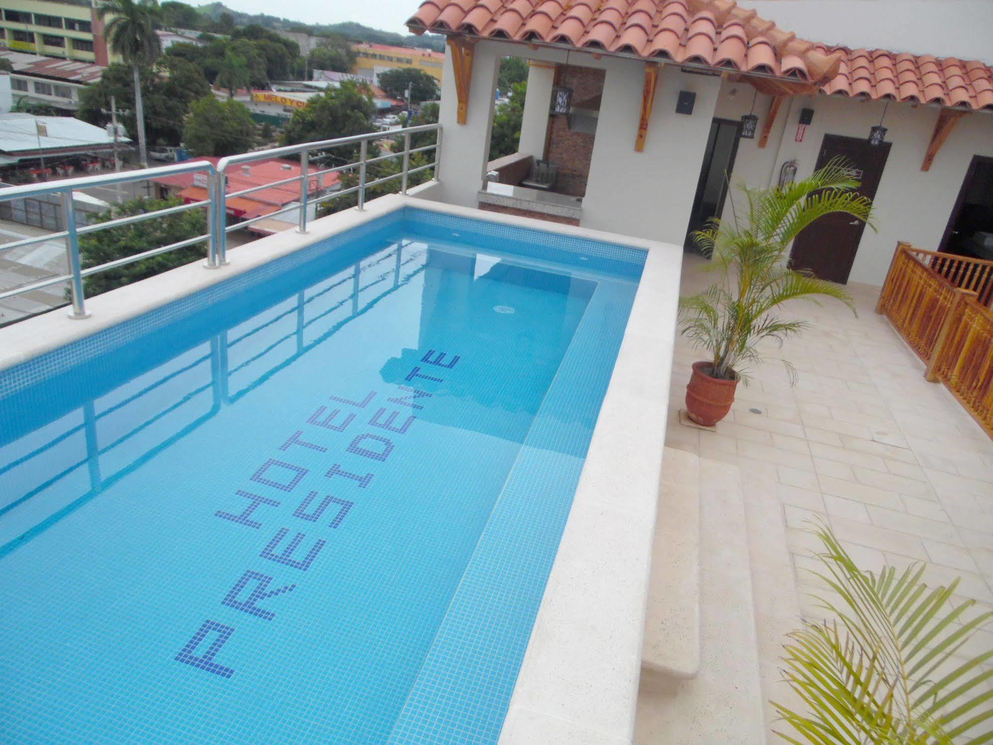 Hotel Presidente ลาส ทาบลาส ภายนอก รูปภาพ